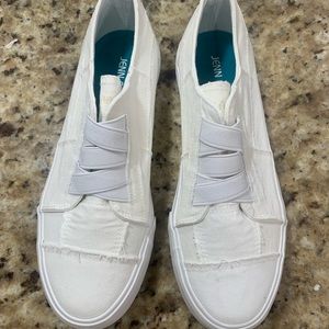 Jen ArdorCanvas Sneakers